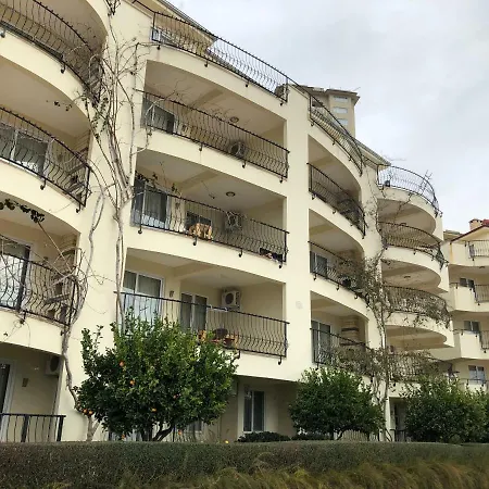 Θέρετρο Gold Luxury