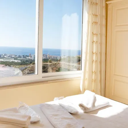 Gold Luxury Resort *